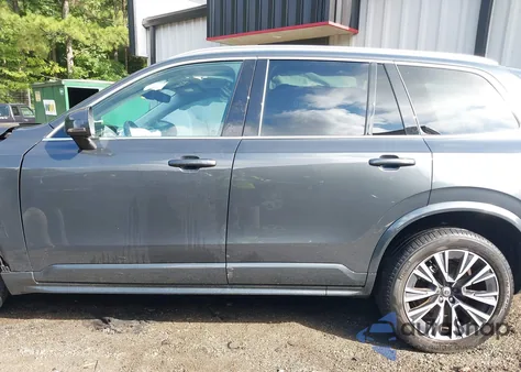 2022 Volvo Xc90 T5 Momentum 7 Passenger z USA, uszkodzony, nr VIN YV4102CK2N1834735